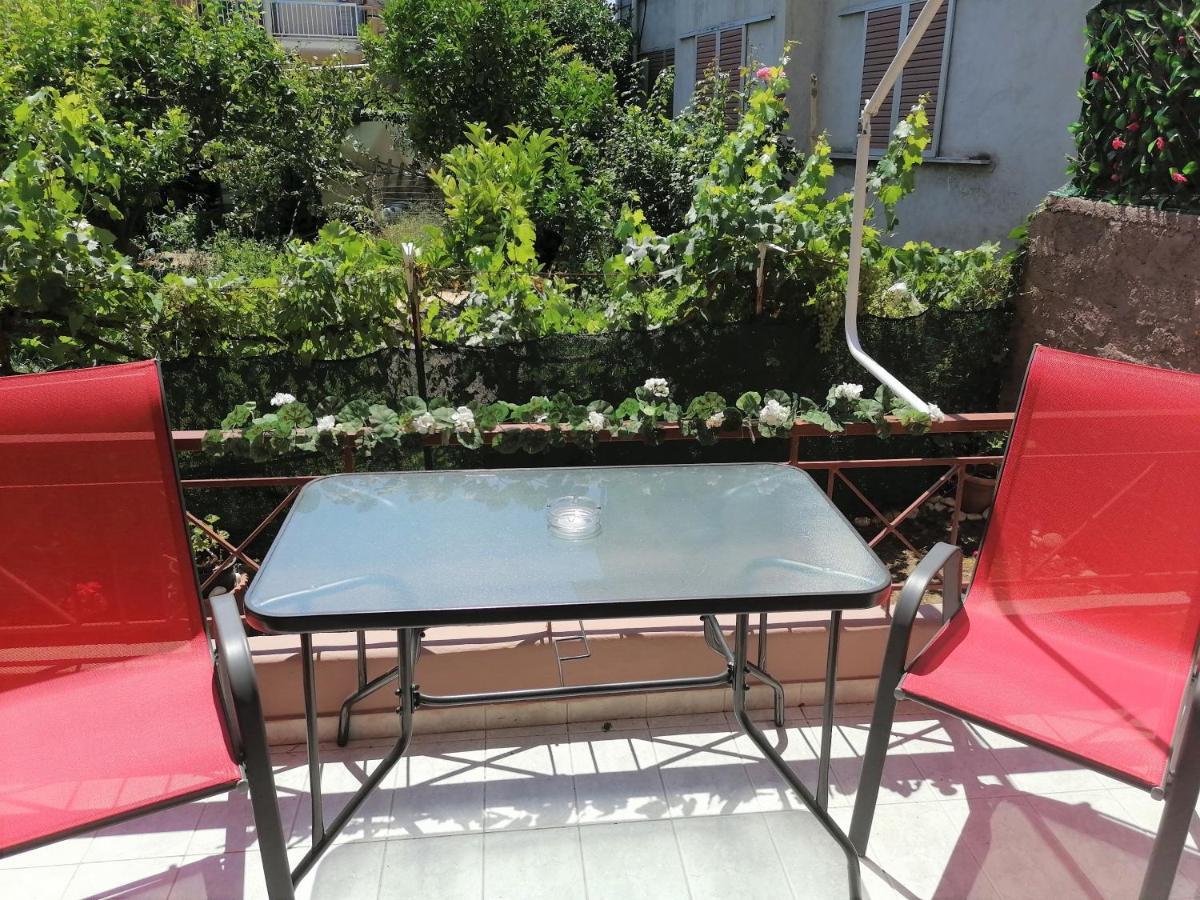 Nini's House 1 Apartment *